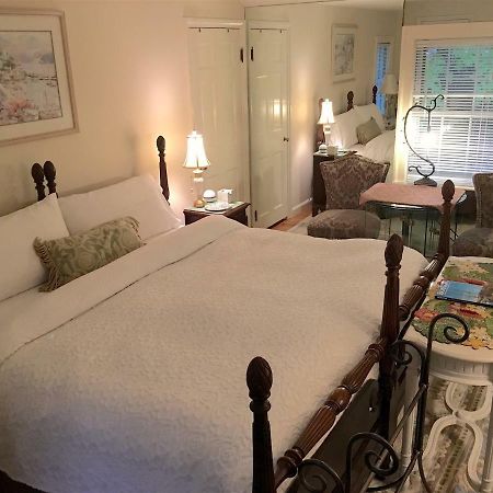 Wellesley Bed And Breakfast Eksteriør bilde