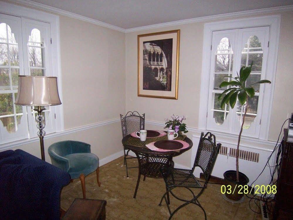 Wellesley Bed And Breakfast Eksteriør bilde